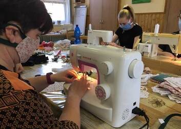 Roušky pro naše seniory