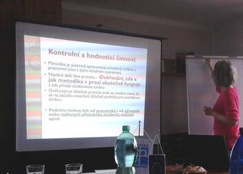 Metody zavádění standardů do praxe sociálních služeb