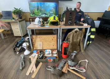 Hasičská přednáška v domově pro seniory v Hnojníku – návrat do minulosti i pohled do současnosti